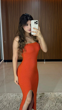 Vestido Tomara que Caia fenda